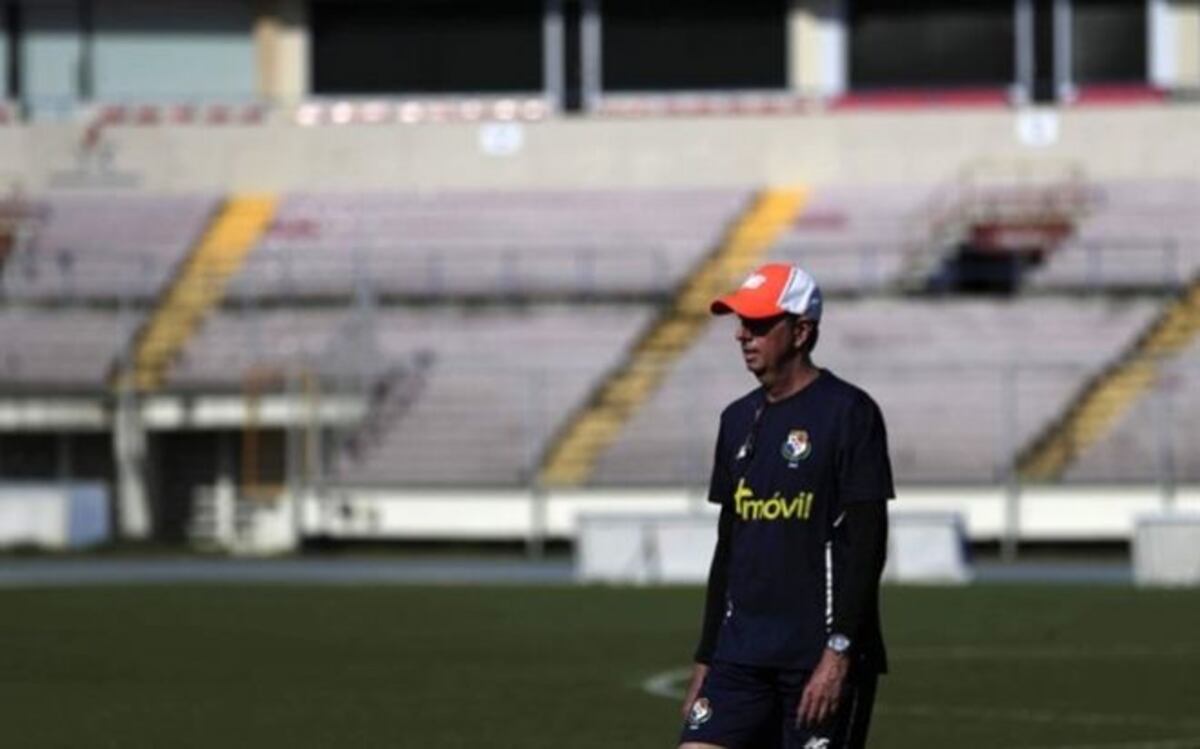 Stempel no solo trabaja el físico sino la mente de seleccionados panameños