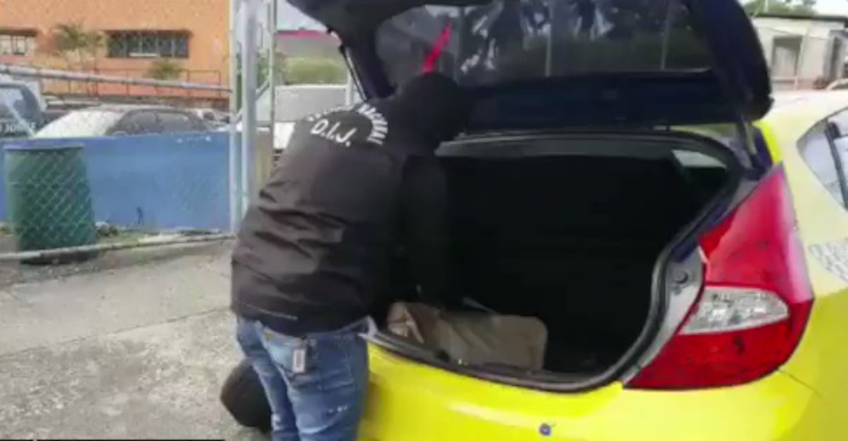 Aprehenden a una persona y decomisan droga dentro de un taxi en la 4 de Julio 