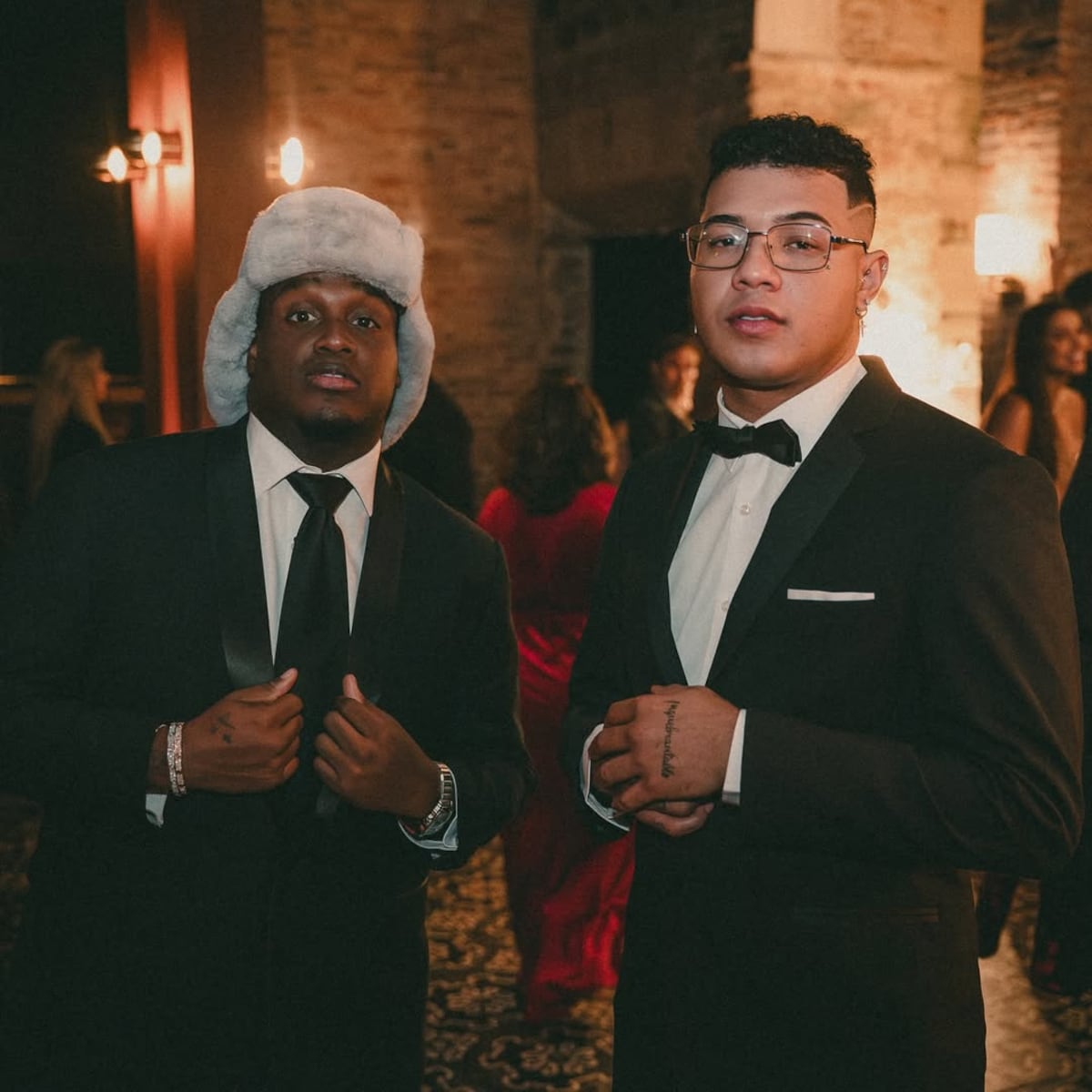 Sech y Boza encienden el mundo urbano con ‘París’, su primera colaboración