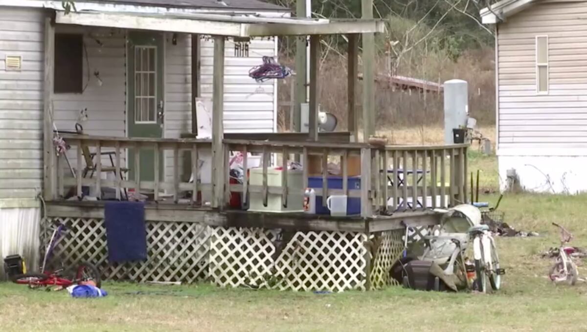 En Florida encontraron a tres niños muertos en congelador