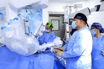 La CSS realiza las primeras cirugías ginecológicas con robot: menos corte y recuperación más rápida