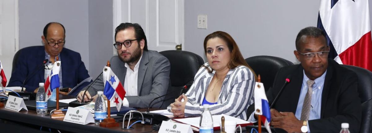 En medio de la escogencia del Defensor del Pueblo, Ávila se refiere al pleque pleque que tuvo con Crispiano Adames 