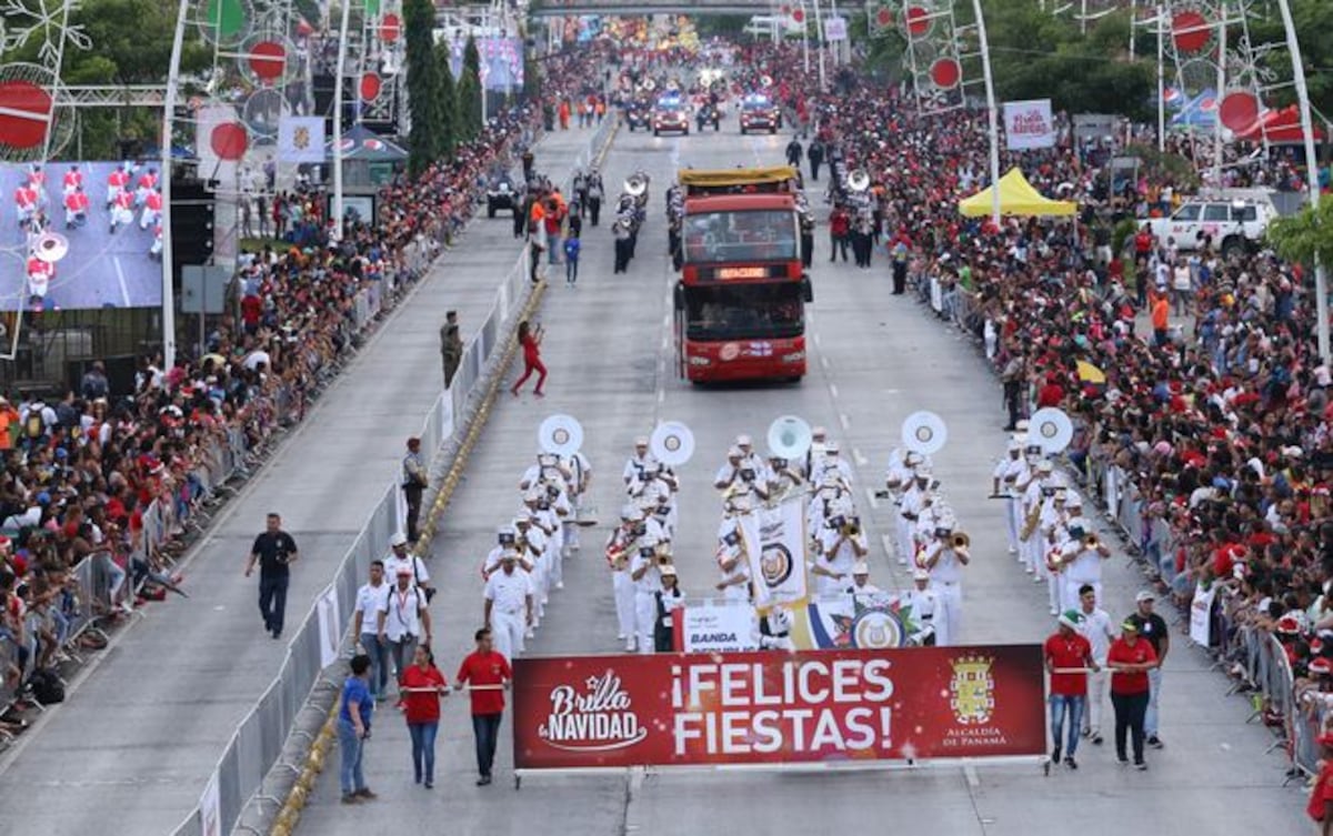 Este domingo 16 de diciembre habrá cierres en Cinta Costera por desfile navideño