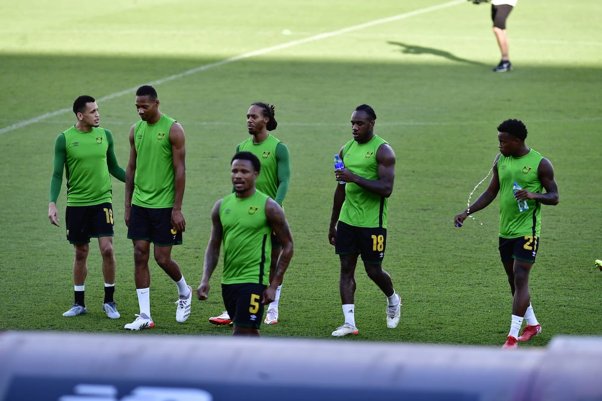 Jamaica prueba la grama del Rommel Fernández