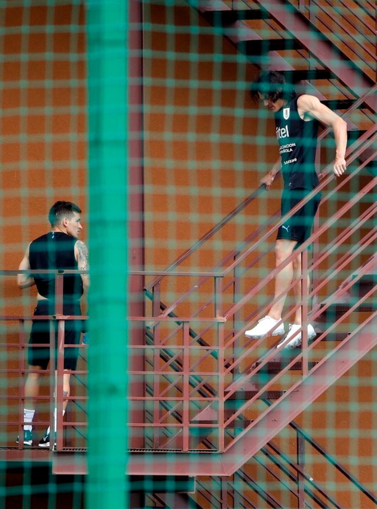 Mala noticia para Uruguay, su goleador Edinson Cavani está descartado por lesión