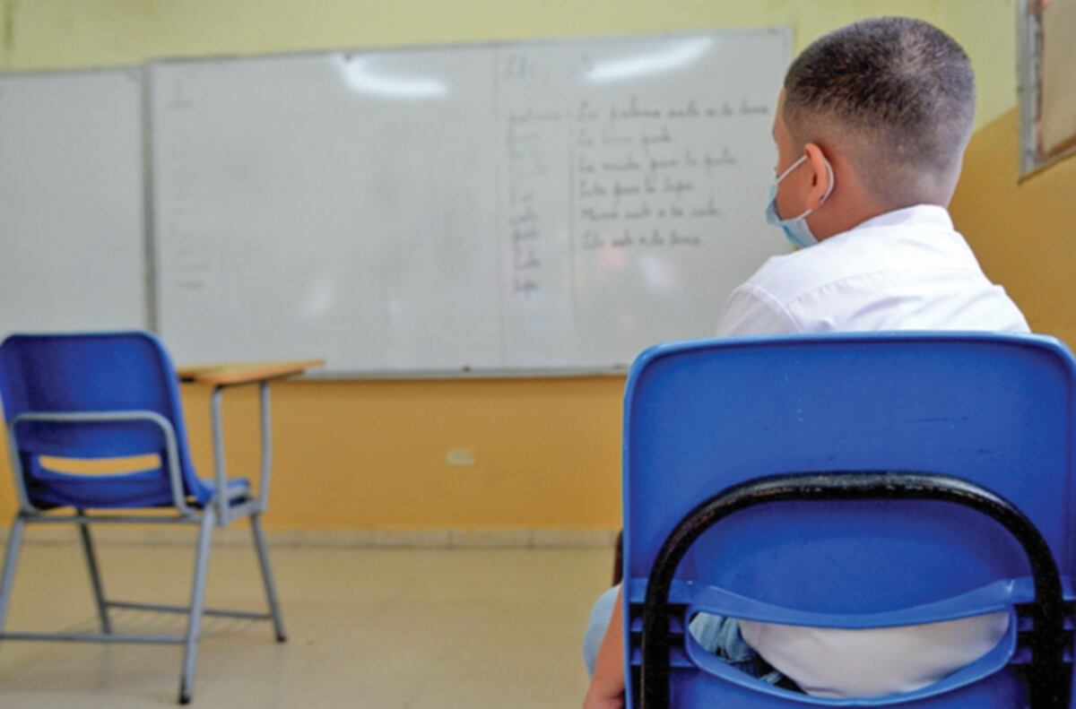 Ministra de Educación explica la razón por la que no tendrán restricciones de metraje en las escuelas