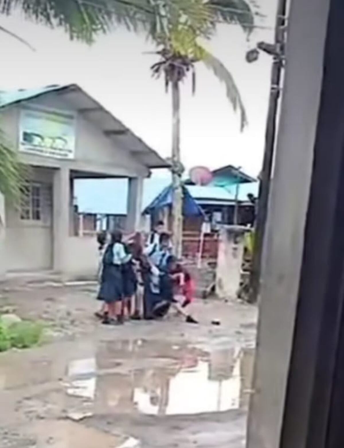 Urgente: ¿Posesión demoníaca? Misterio y alarma en escuela de Bocas del Toro por extraños comportamientos de estudiantes