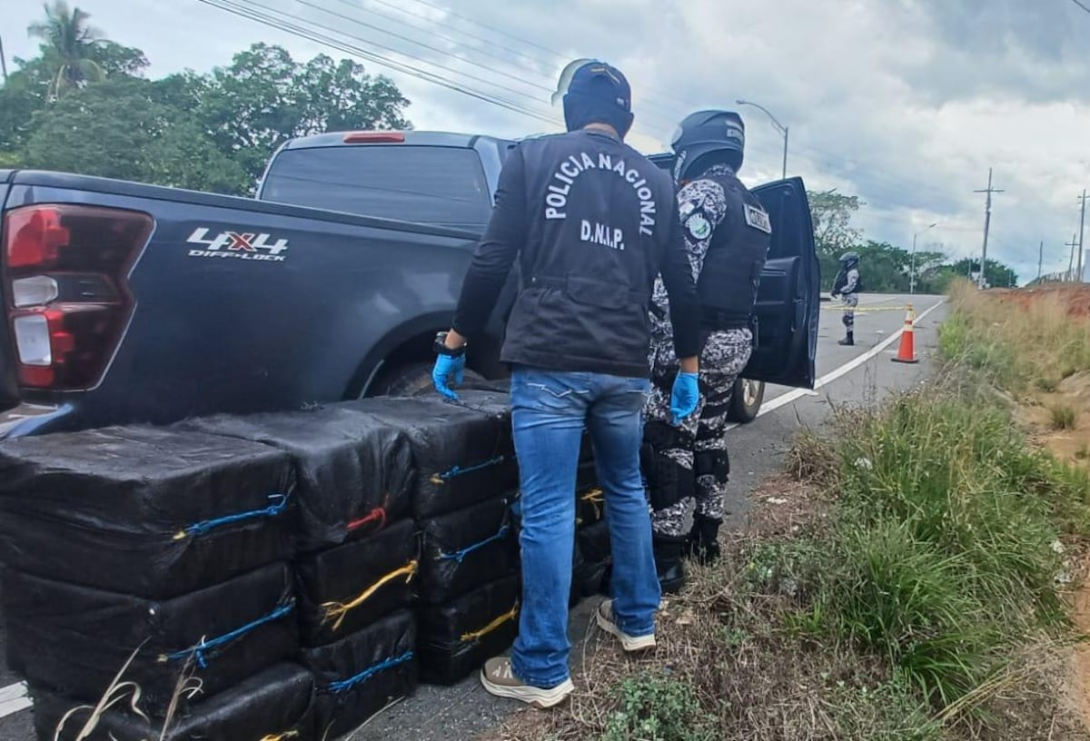Policía Nacional y Aeronaval decomisan más de 2 toneladas de droga en 48 horas en múltiples operativos en Panamá