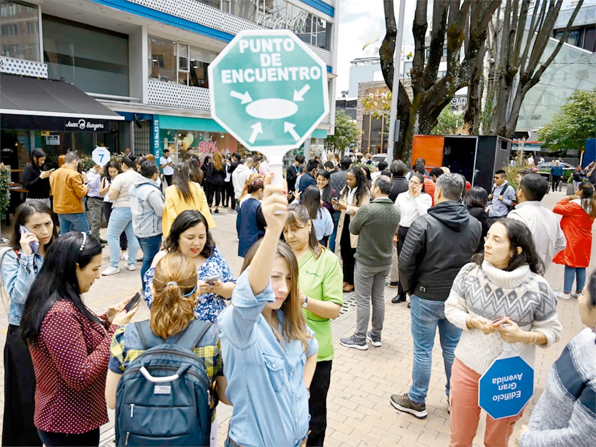 Fuerte sismo de 6.5 grados estremece a Colombia este domingo