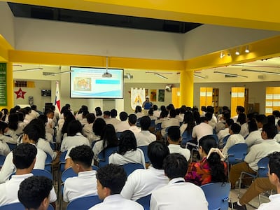 184 estudiantes del IJA aprenden a mejorar la comunicación en casa