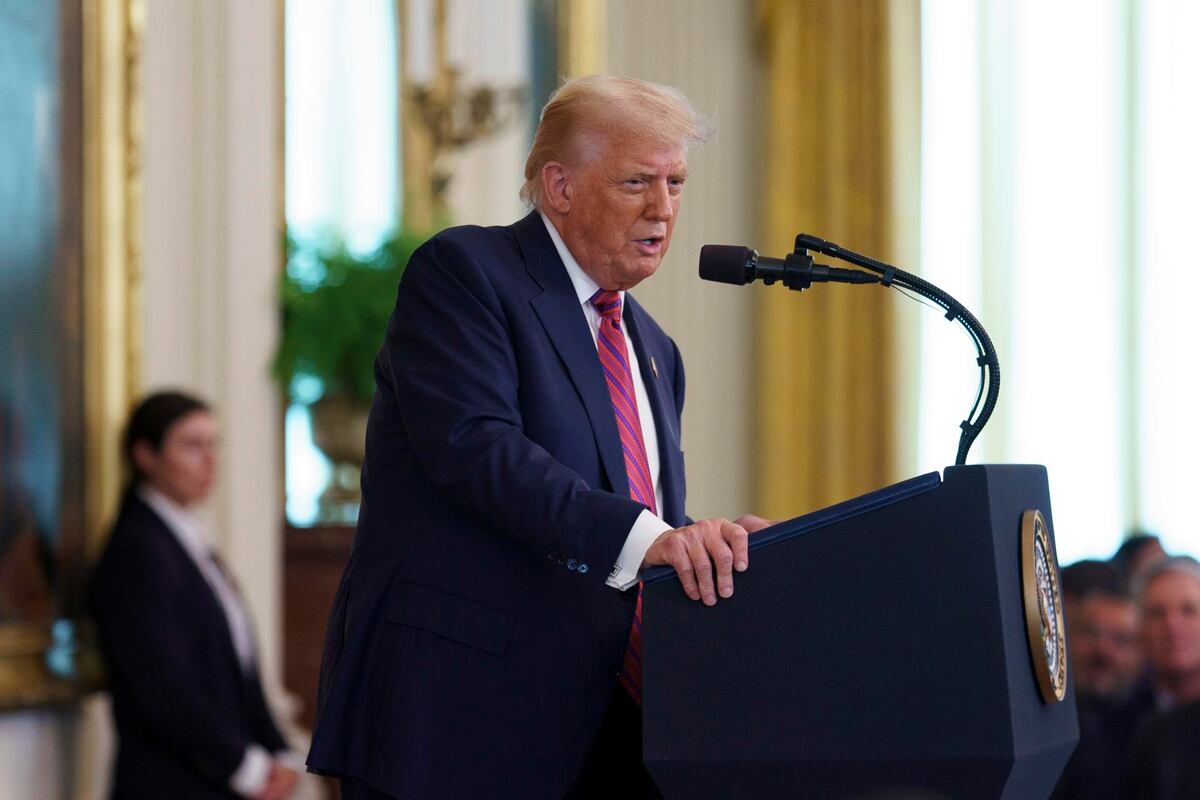 Trump dice que la inmigración ilegal es ‘una invasión que está matando a Europa’