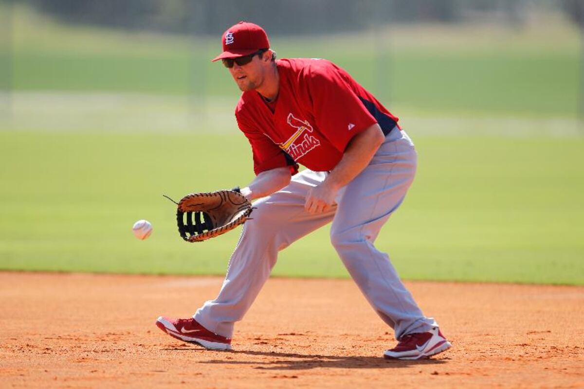 Ex pelotero de Grandes Ligas se gradúa de doctor y combatirá el coronavirus