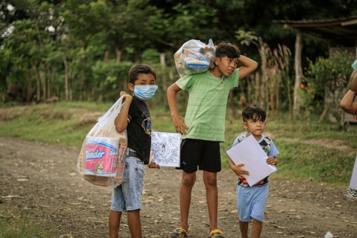 Joven da a luz en su casa y entierran la placenta. No tenían para ir al hospital. Grupo Asistencia Alimentaria apoya