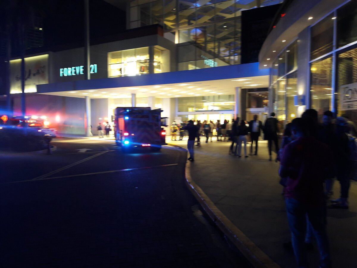 ¡Áyala vida! Bomberos declaran incendio en el mall Multiplaza