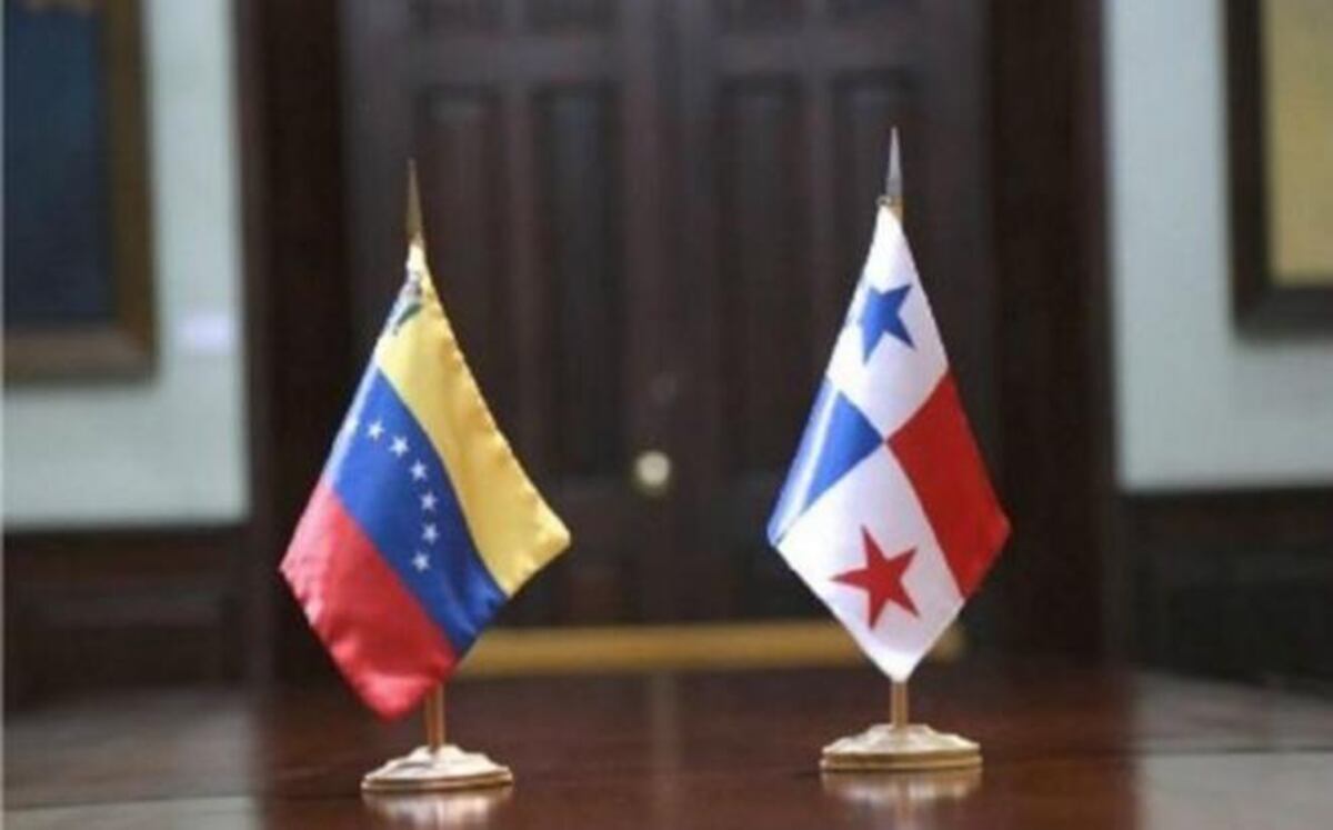 Panamá tomará medidas para respaldar democracia en Venezuela