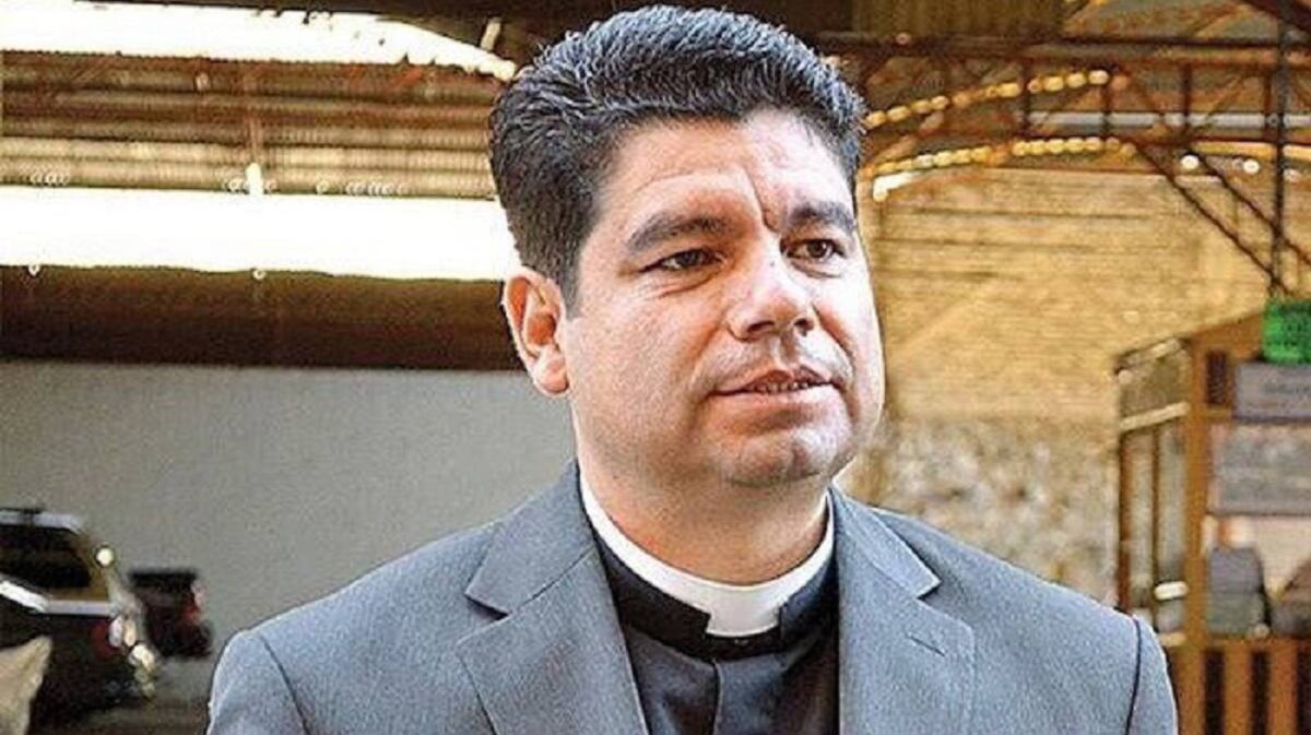¡EJEMPLAR! Condenan a 90 años de prisión a sacerdote por abuso a menores