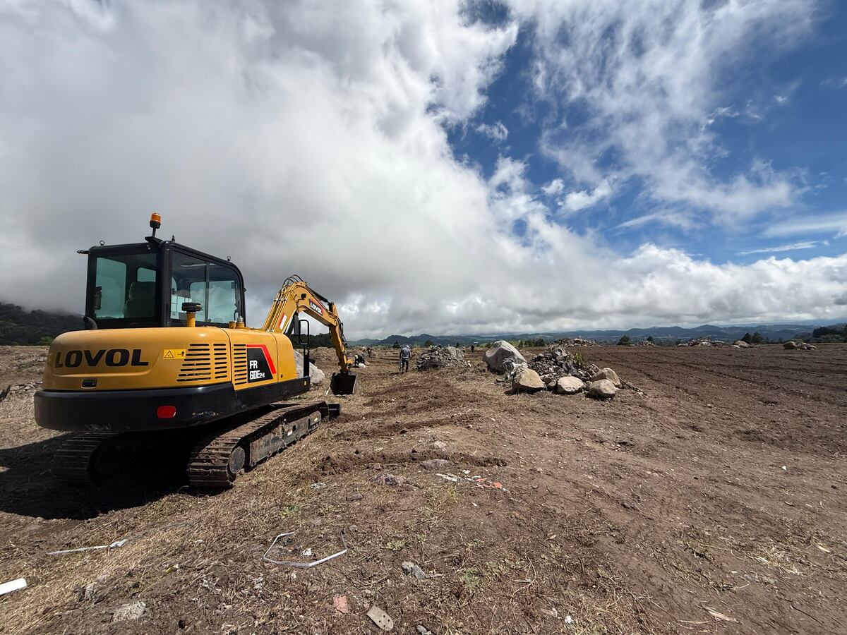 Crimen ecológico: detectan maquinaria destruyendo parte del Parque Volcán Barú