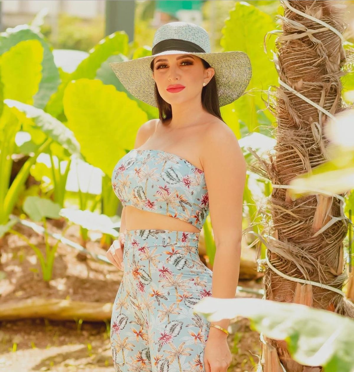 La ‘influencer’ y empresaria  Katleen Levy dio positivo a la covid-19 ayudando a su gente del 8-10