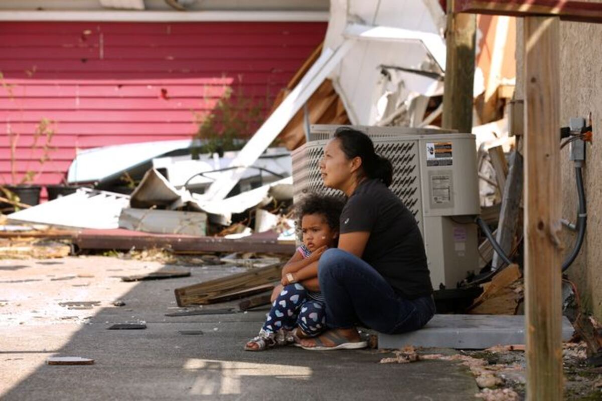 El huracán Michael deja por el momento dos muertos a su paso por Florida