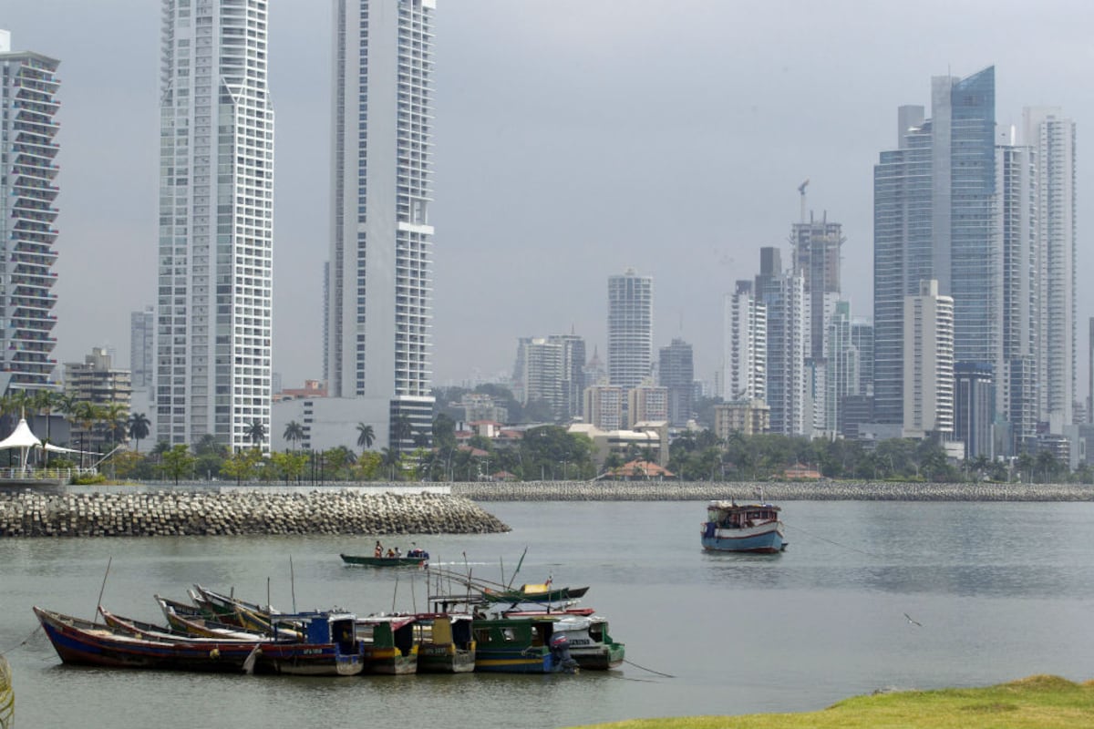 Jorge Jaén responde a El Preguntón de Mi Diario sobre el actuar de Ministerio de Ambiente para conservar los Humedales ¿Playa y Plásticos?