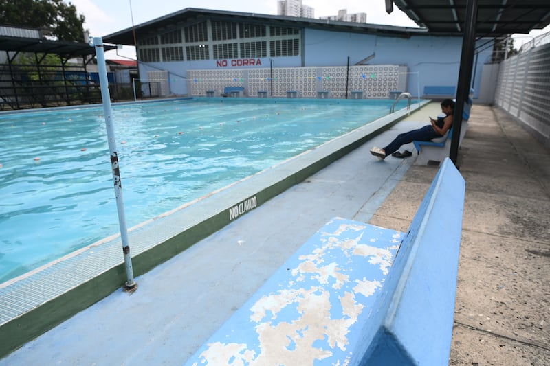 Piscinas municipales de Parque Lefevre y Pueblo Nuevo cerrarán por mantenimiento