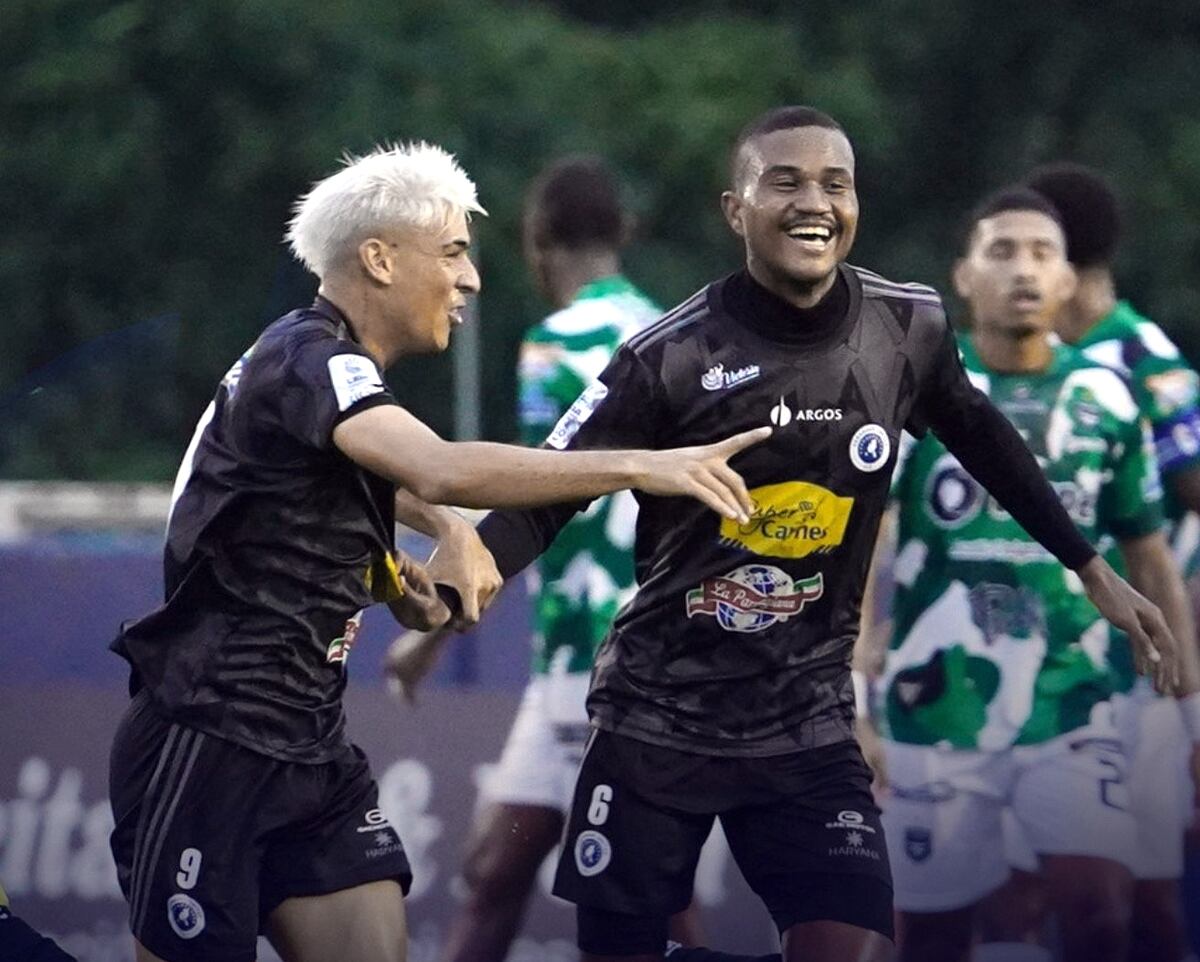 ¡En el abismo! El Tauro F.C. surca un camino empinado y complejo por alcanzar el ritmo