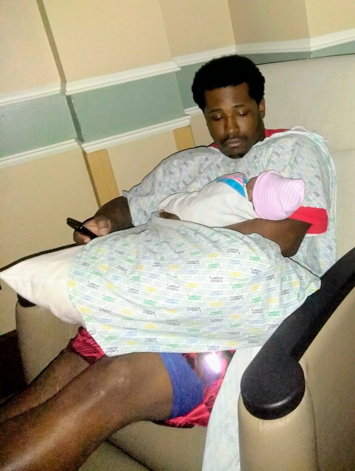 Revelan autopsia de hombre que recibió disparos de la policía de Atlanta