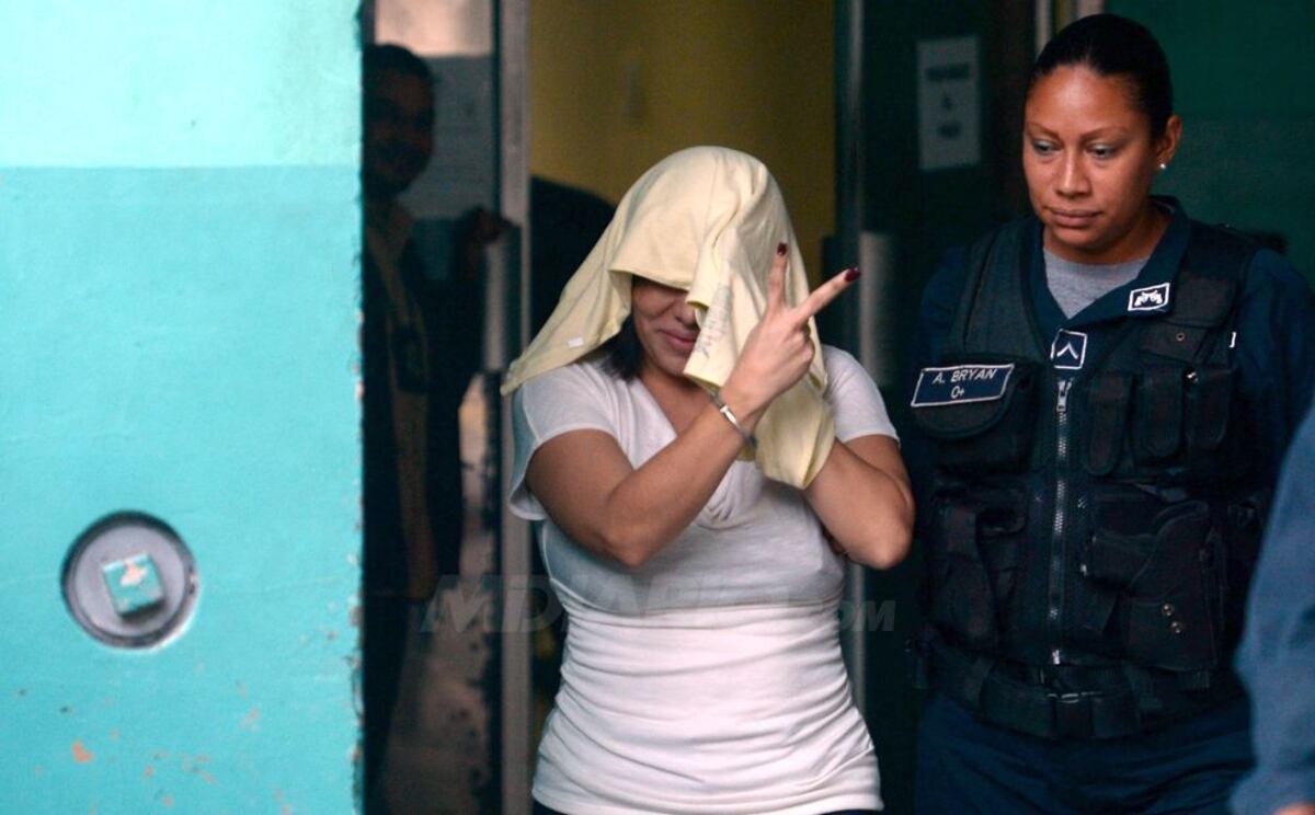 Abogada Zoraida Saucedo seguirá detenida por dos doble homicidios