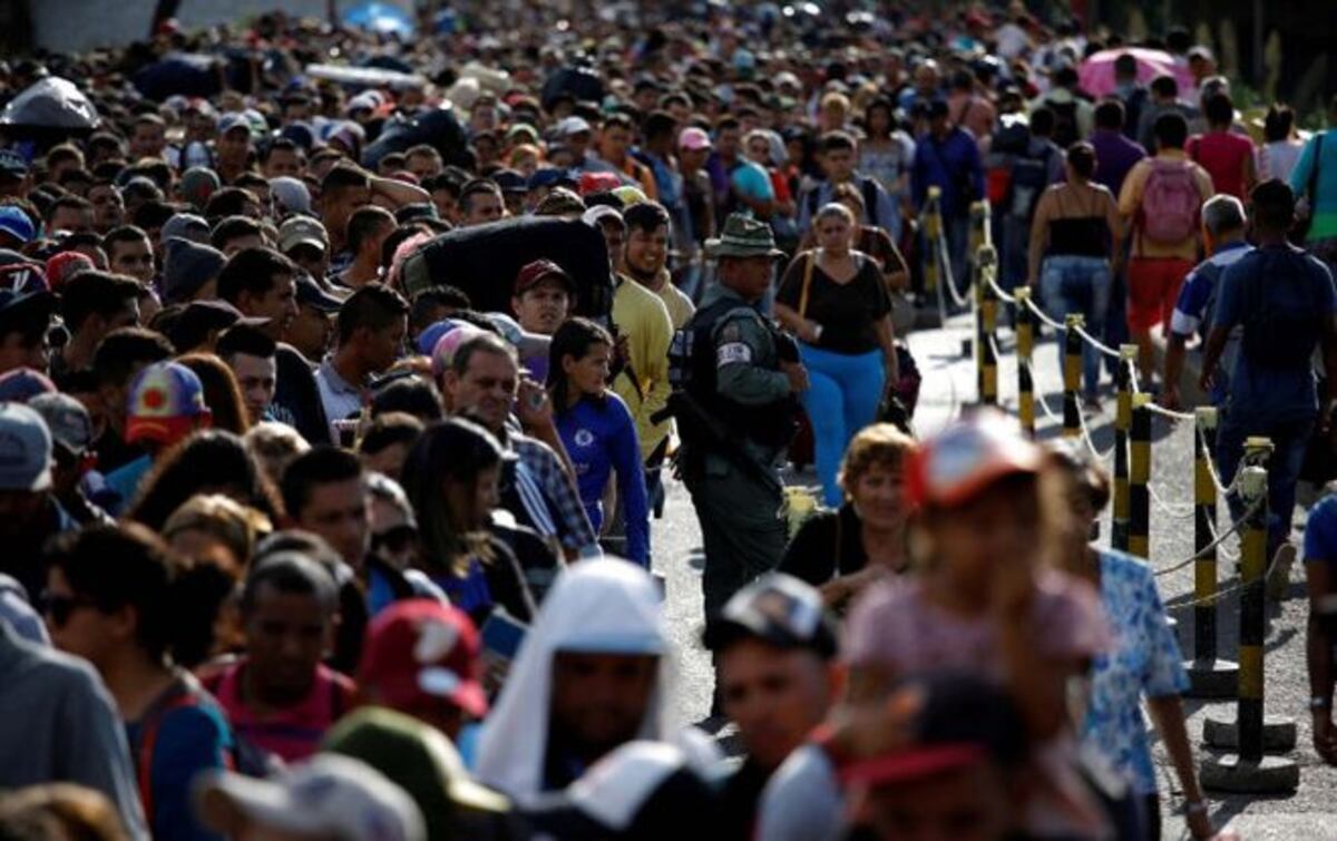 Fundación abre oficina en frontera colombiana para apoyar a venezolanos