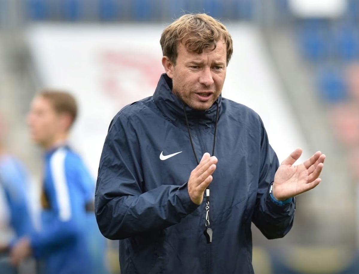 Fútbol femenino sacudido: UEFA expulsa a entrenador de por vida