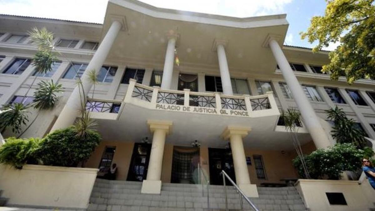 Demandas contra la reforma electoral en mano de los magistrados Maribel Cornejo y Carlos Vásquez