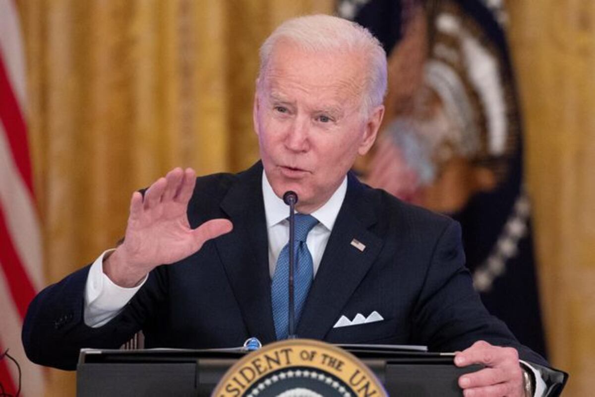Presidente Biden llamó al periodista para disculparse por el insulto. Video