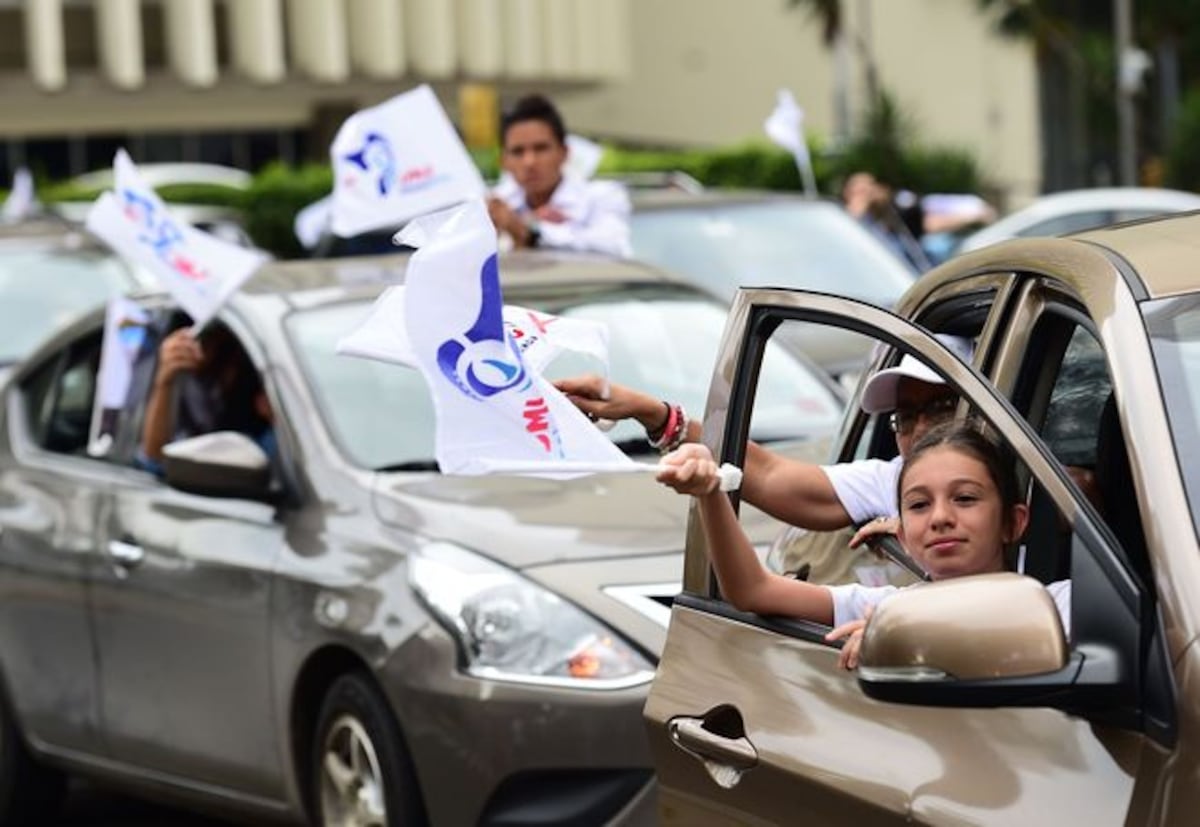  Inicia conteo regresivo para la JMJ .Este domingo de Pascua se inauguró reloj