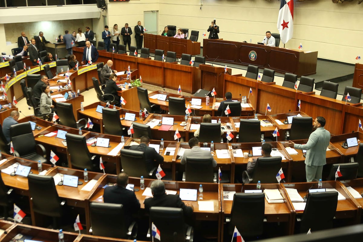 Diputados piden al presidente Mulino que incluya reformas de la CSS en sesiones extraordinarias