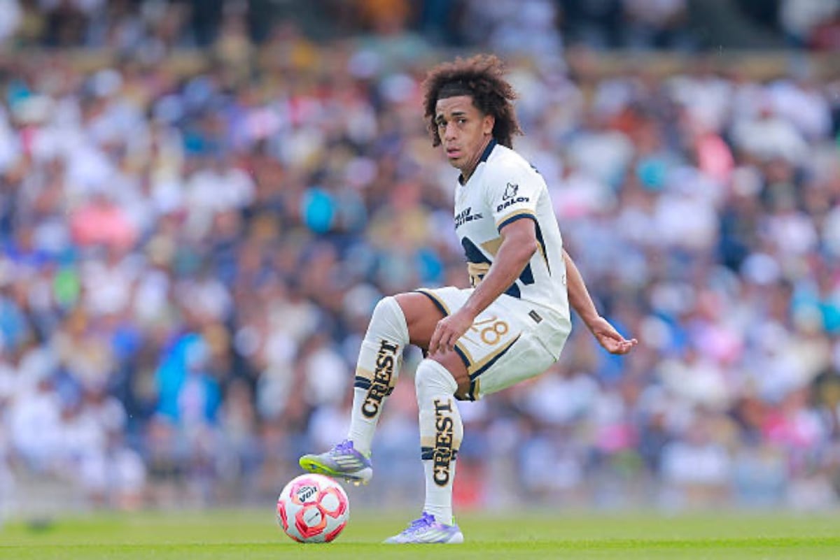 ‘Coco’ Carrasquilla se disculpa tras incidente que lesionó a Kevin Mier en Liga MX