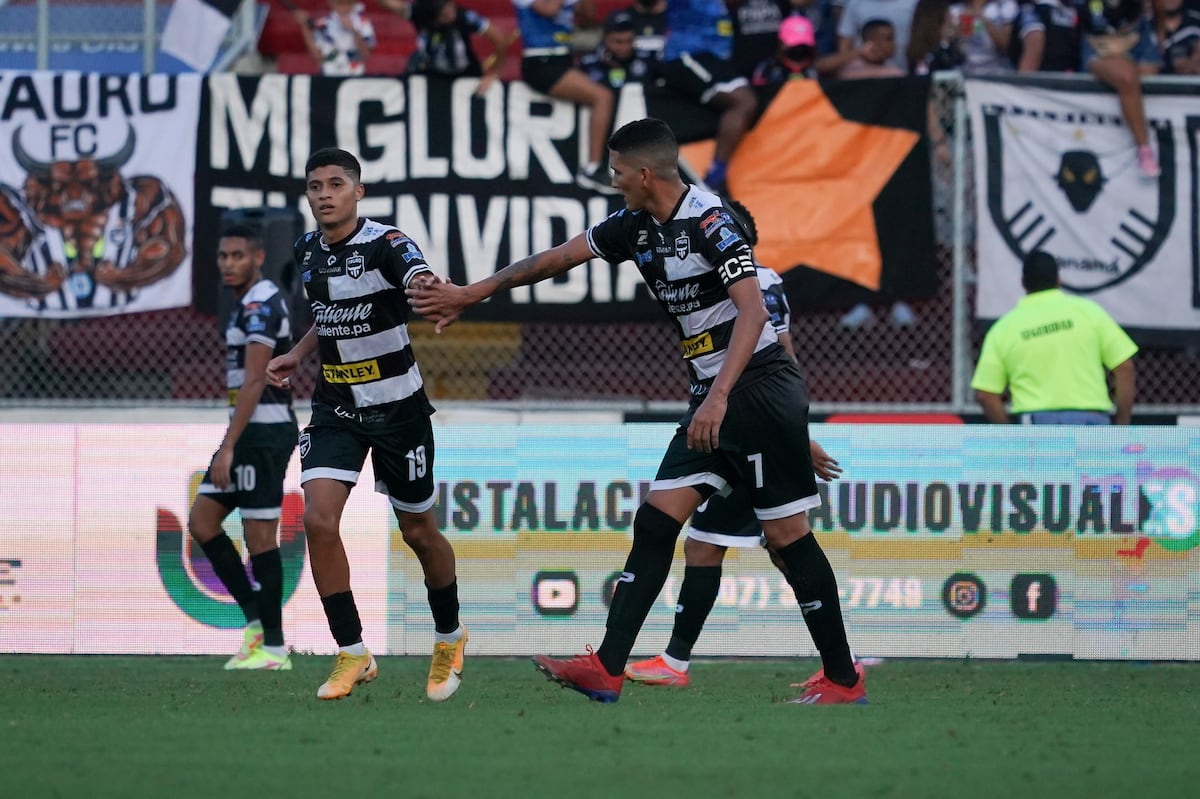 Toros contra Tiburones. Así será la final del Torneo Clausura 2021 de la LPF