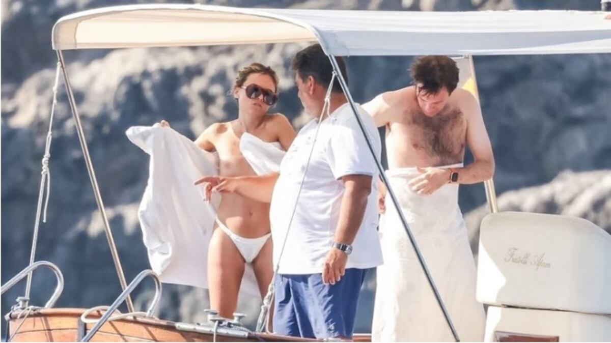 Escándalo real. Marido de la princesa Eugenia captado con tres modelos en un yate +Fotos