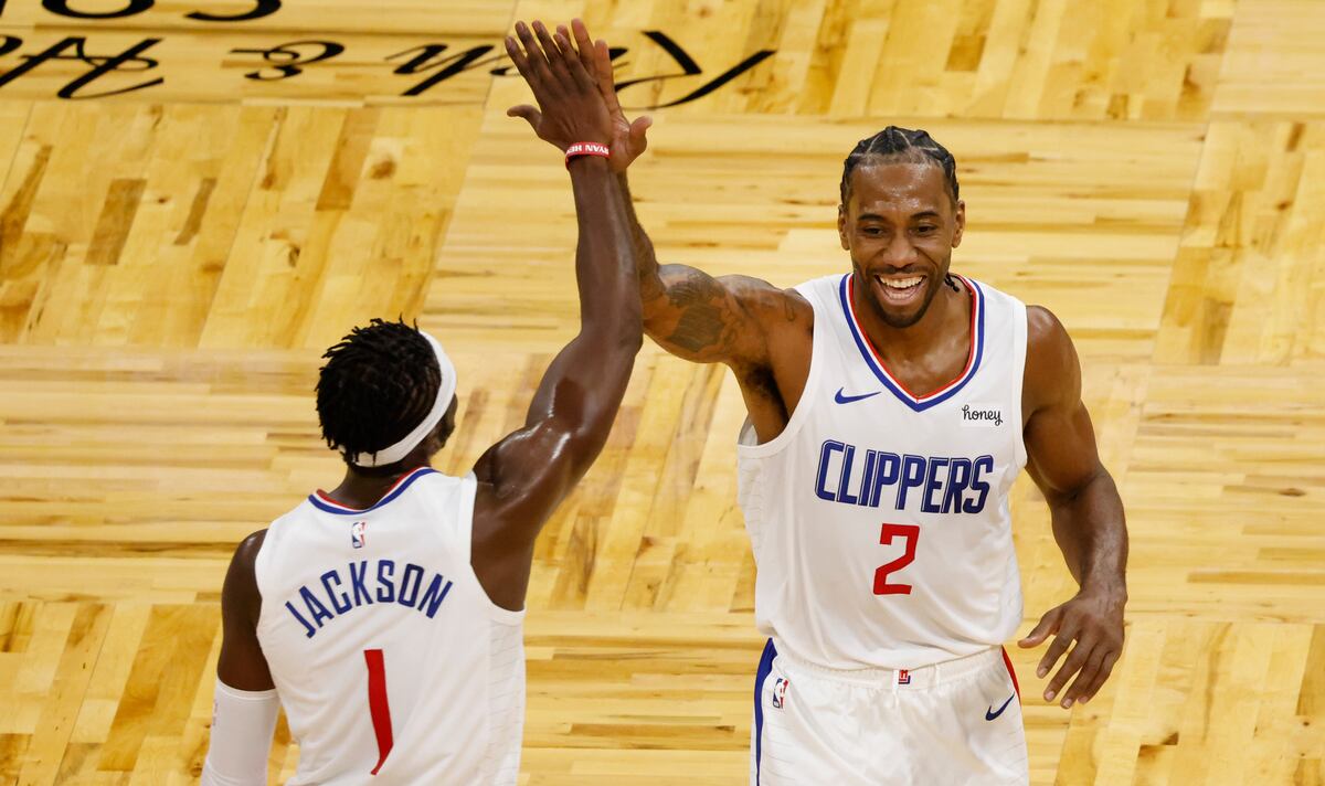 Leonard y Los Ángeles Clippers continúan en plan grande