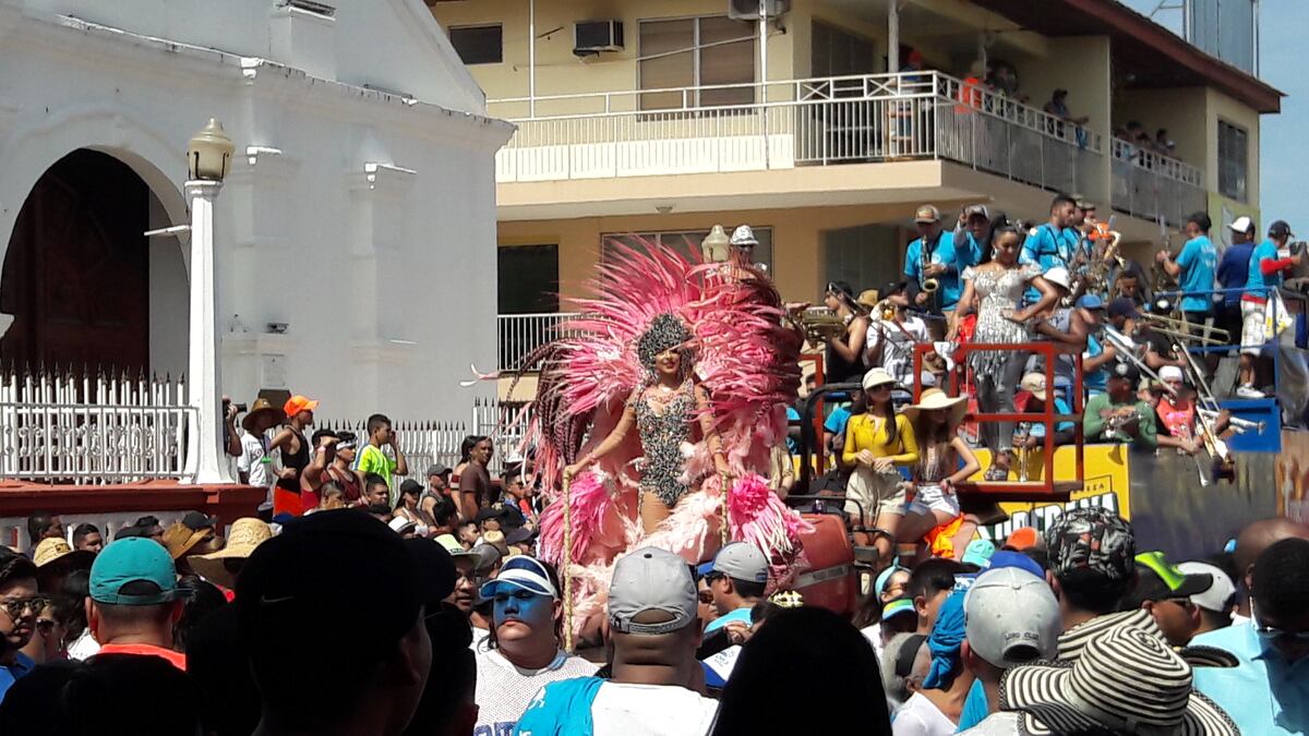 Calle Abajo habla de la supuesta reina para el 2021