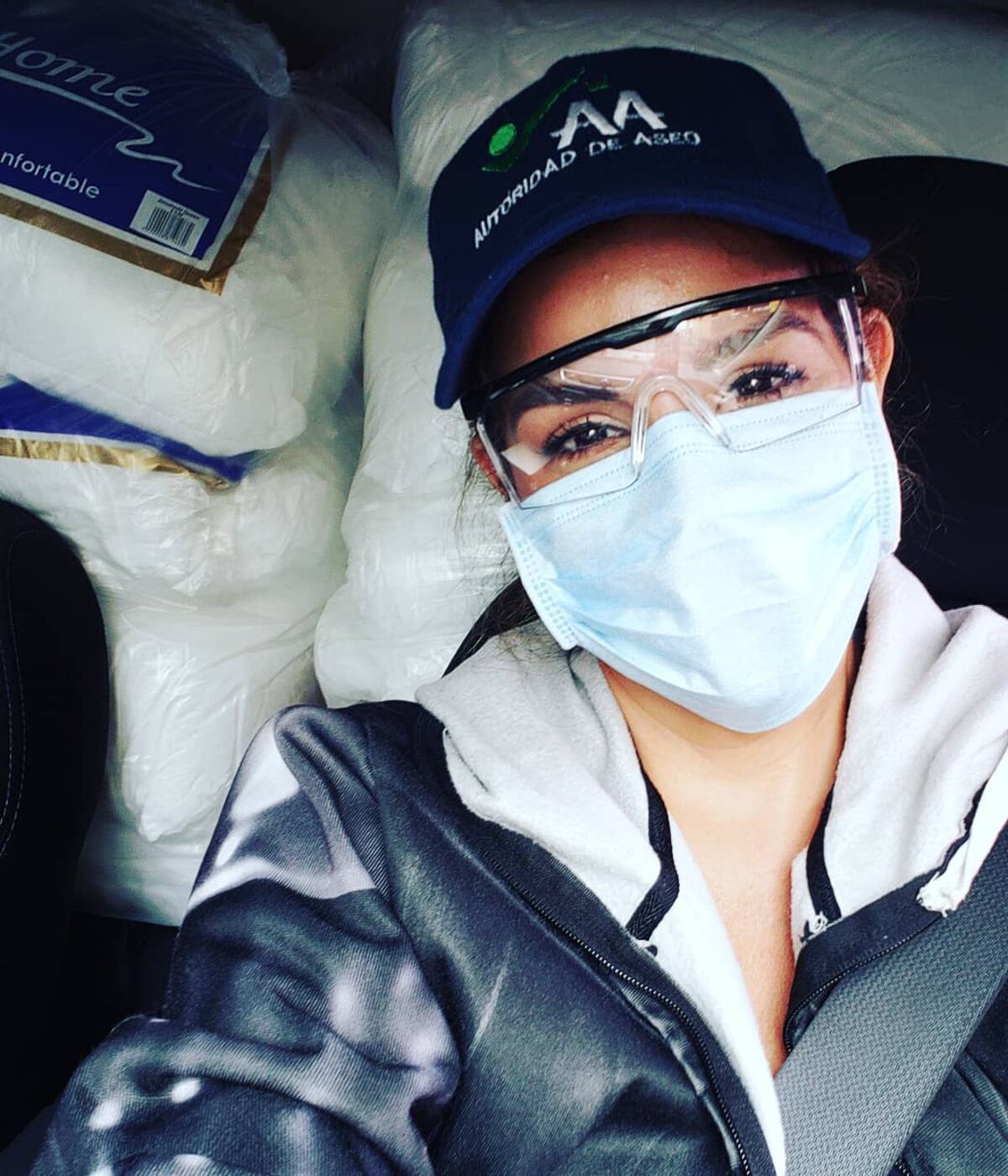 No es por moda. La gobernadora aclara a qué se deben sus ‘looks’ con estampado de militar +Fotos