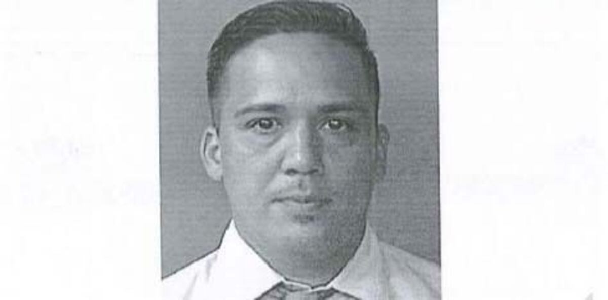 Así como lo ven, está acusado de abusar de su hija de 6 años por meses