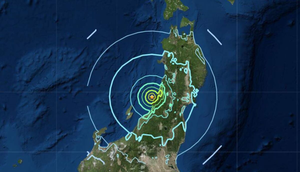 Japón pide a residentes abandonar áreas costeras por alerta de tsunami