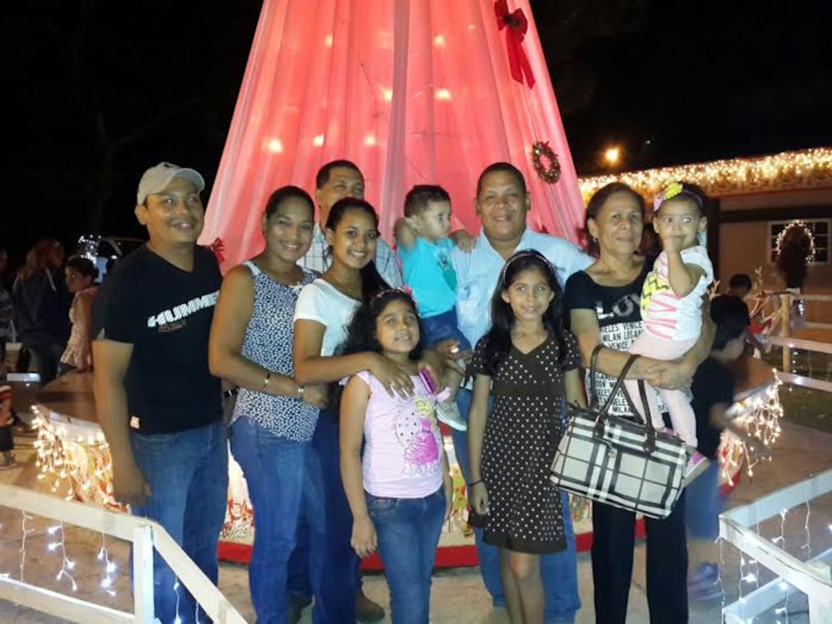 Villa navideña se luce en Canto del Llano