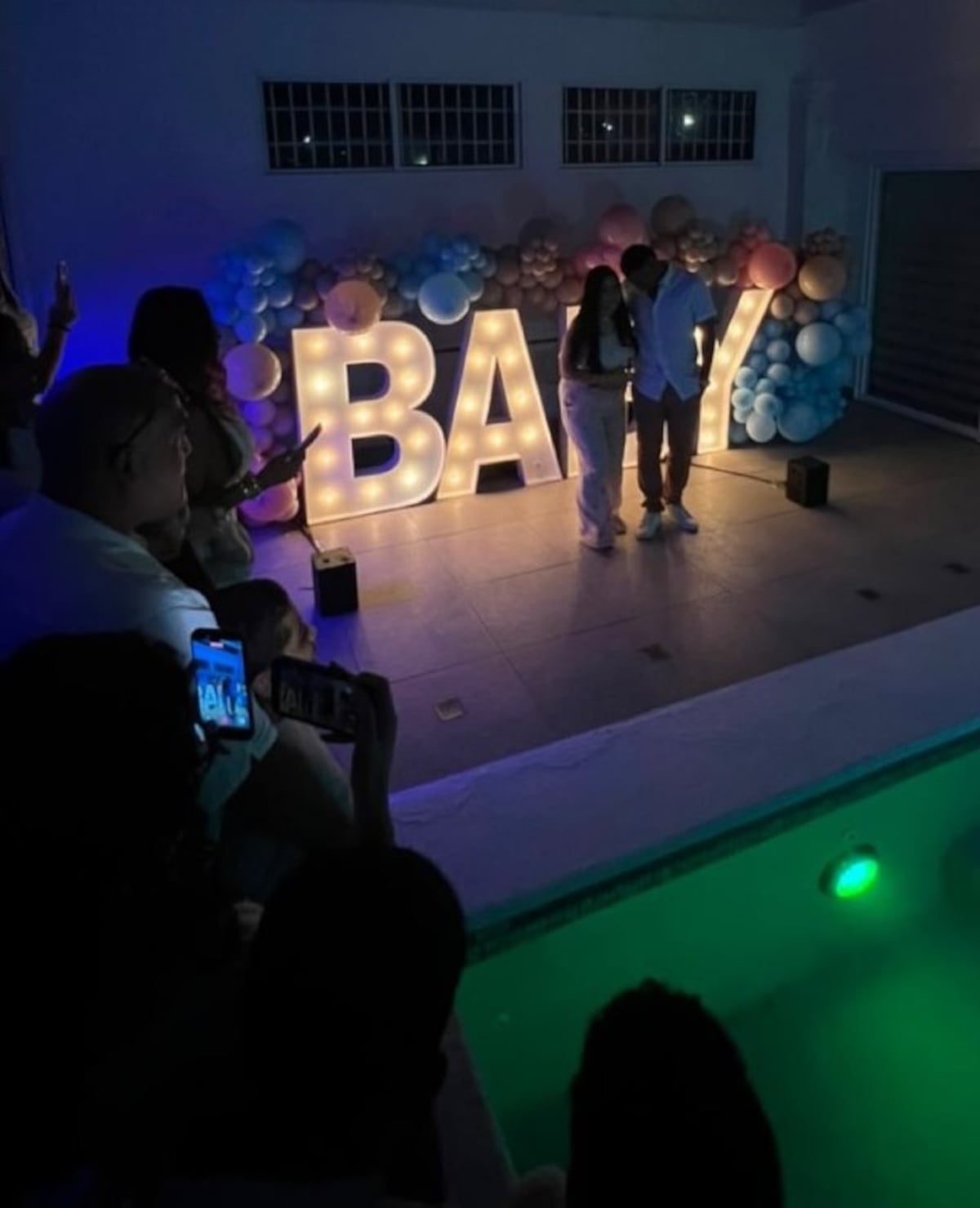 VIDEOS | Mussetta rompe en emoción al saber que será abuela de una niña