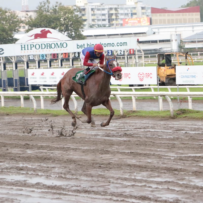 ‘Wonder Lady’ se voló el Clásico Sociedad de Dueños de Caballos