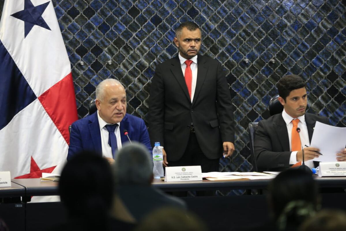 Asamblea entierra proyecto de amnistía que beneficiaría a Martinelli y Varela