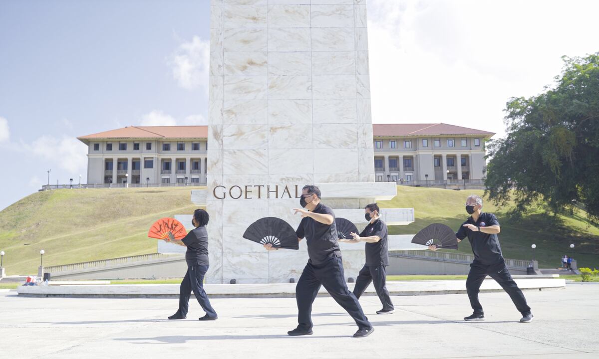 Un año para trabajar duro y alcanzar la prosperidad. Denles la bienvenida al Buey de Metal