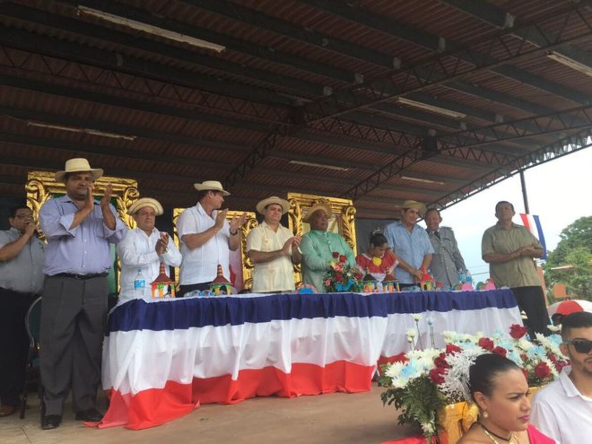 Chepo se viste de patria