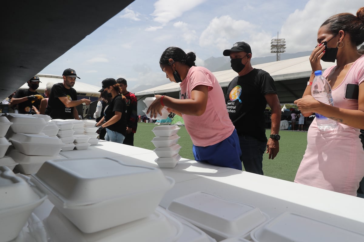 Refugios improvisados revelan el drama del terremoto en Venezuela