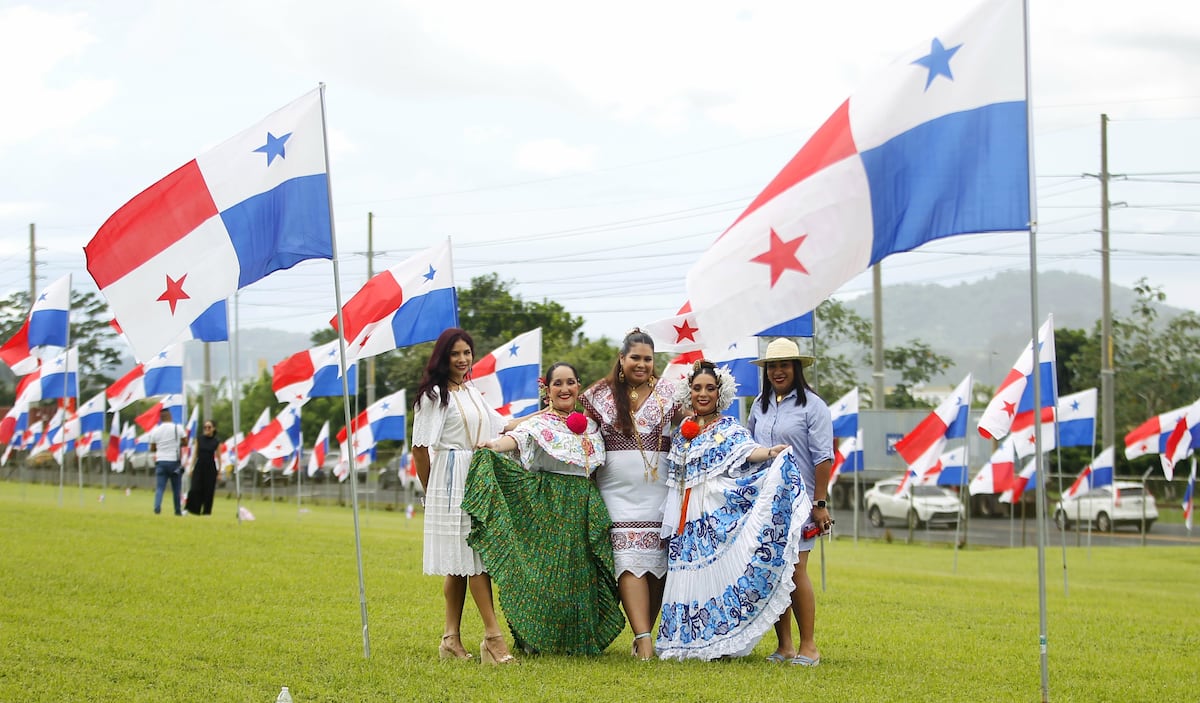 Orgullo a flor de piel: 700 banderas marcan el inicio del mes más panameño